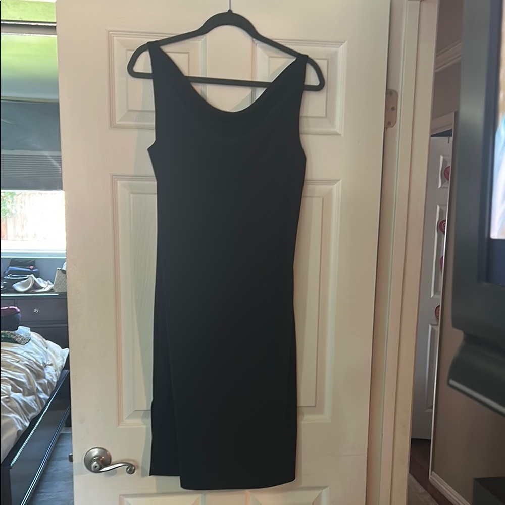 Elegant Black Sleeveless Dress